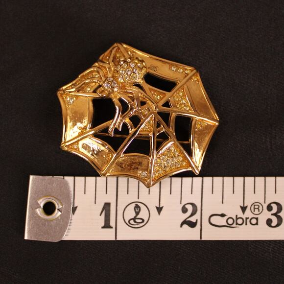 2" Gold Spider & Web Brooch/Pin with faux diamonds - Picture 5 of 8